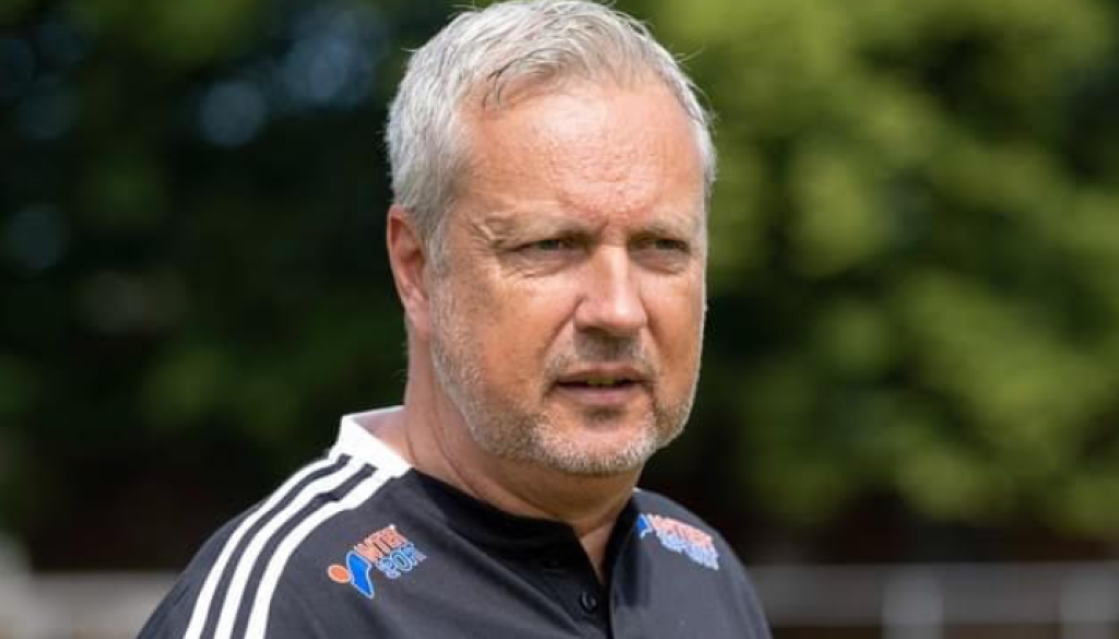 Mikael Wallin i Vellinge IF dam summerar vårsäsongen Skånesport