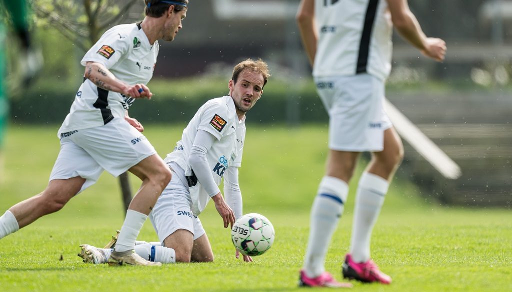 Fotboll, Division 3 Sydvästra Götaland, Vejby - Åstorp